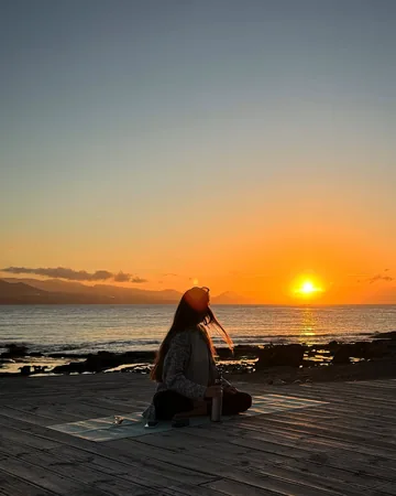 Sasha Laspalmas: meditación al atardecer